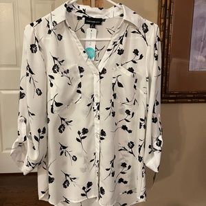 Fortune + Ivy floral top NWT